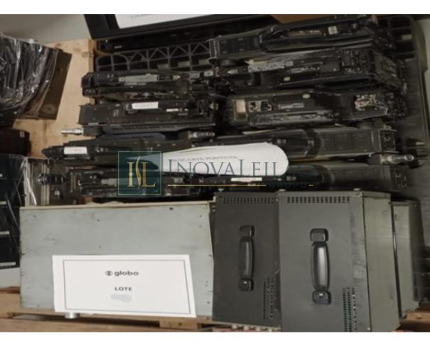 Foto de Diversos Equipamentos Eletrônicos