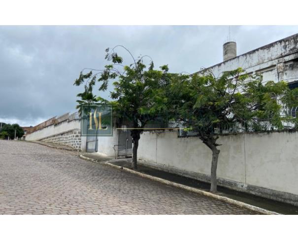 Foto de Pesqueira/PE - Imovel com 2.407,95m², três pavimentos