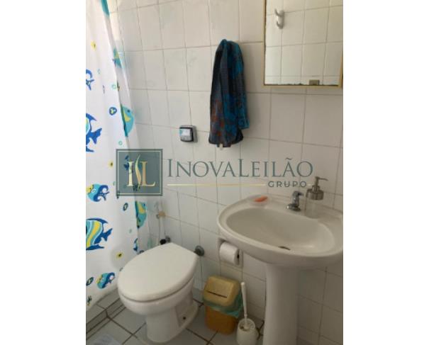 Foto de 6 Casa c/ Aprx. 61m² (cada) - Terreno c/ Aprx 700m² de A.T 