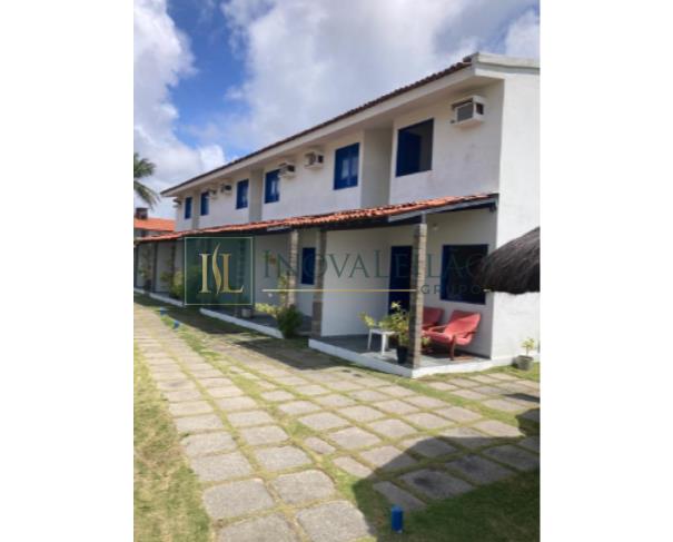 Foto de 6 Casa c/ Aprx. 61m² (cada) - Terreno c/ Aprx 700m² de A.T 