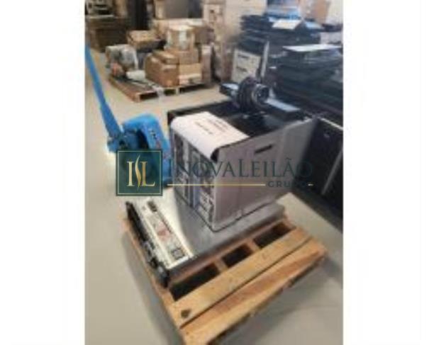 Foto de Diversos Equipamentos Eletrônicos